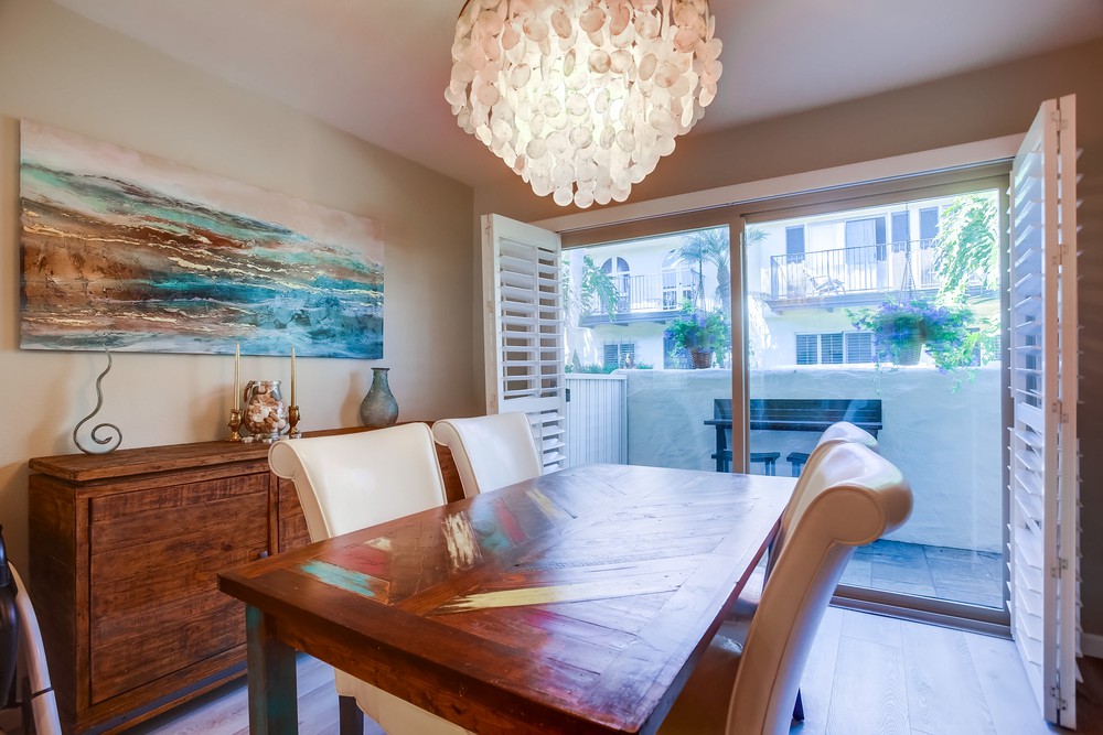 Virtual tour photo 23 of 56 for 3208 Loma Riviera Dr