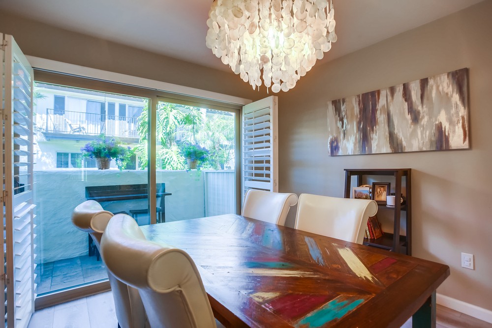 Virtual tour photo 24 of 56 for 3208 Loma Riviera Dr