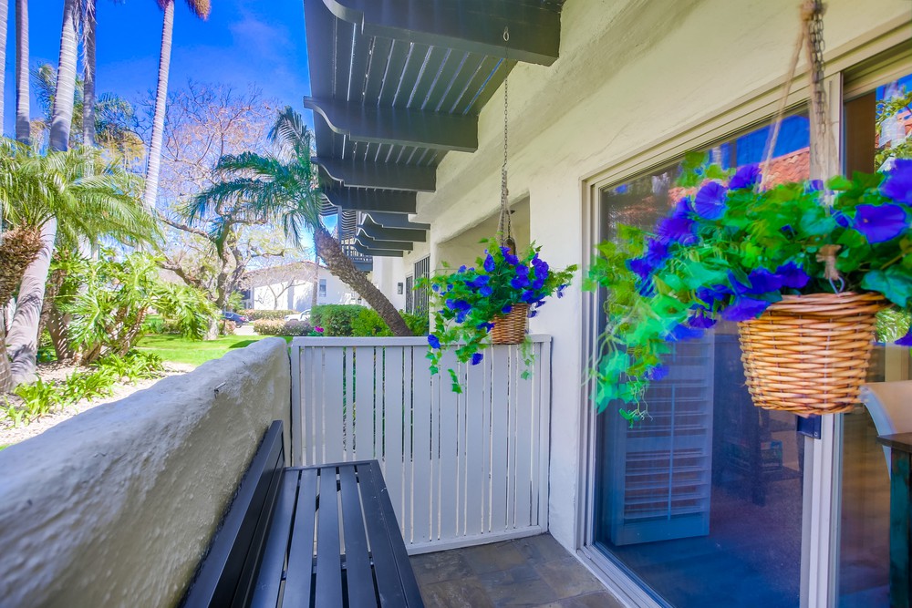 Virtual tour photo 30 of 56 for 3208 Loma Riviera Dr
