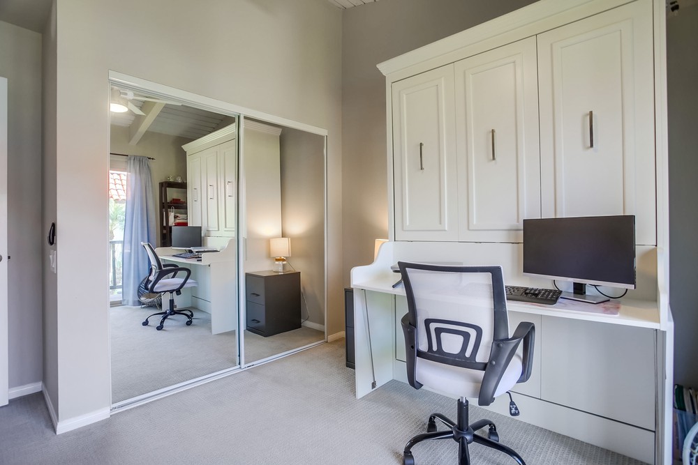 Virtual tour photo 36 of 56 for 3208 Loma Riviera Dr