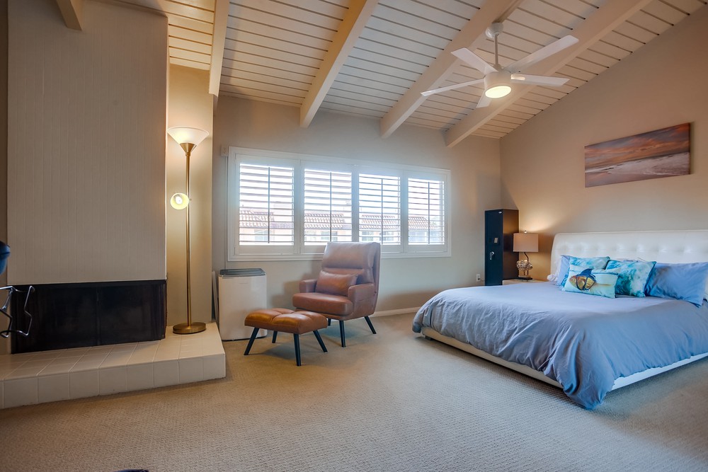 Virtual tour photo 44 of 56 for 3208 Loma Riviera Dr
