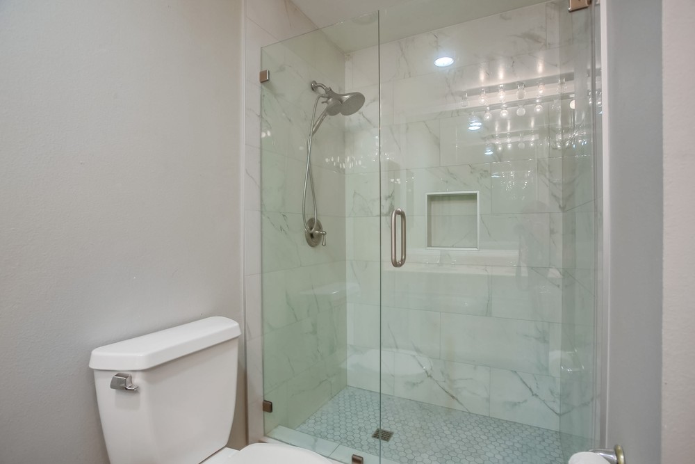 Virtual tour photo 49 of 56 for 3208 Loma Riviera Dr