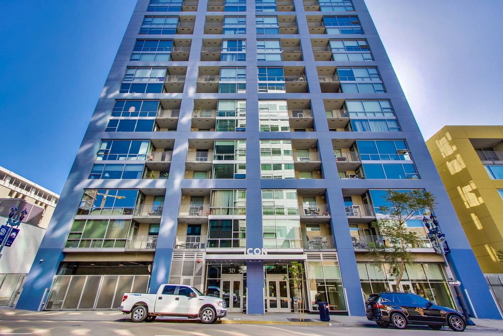 Virtual tour photo 3 of 73 for 321 10th Ave #907