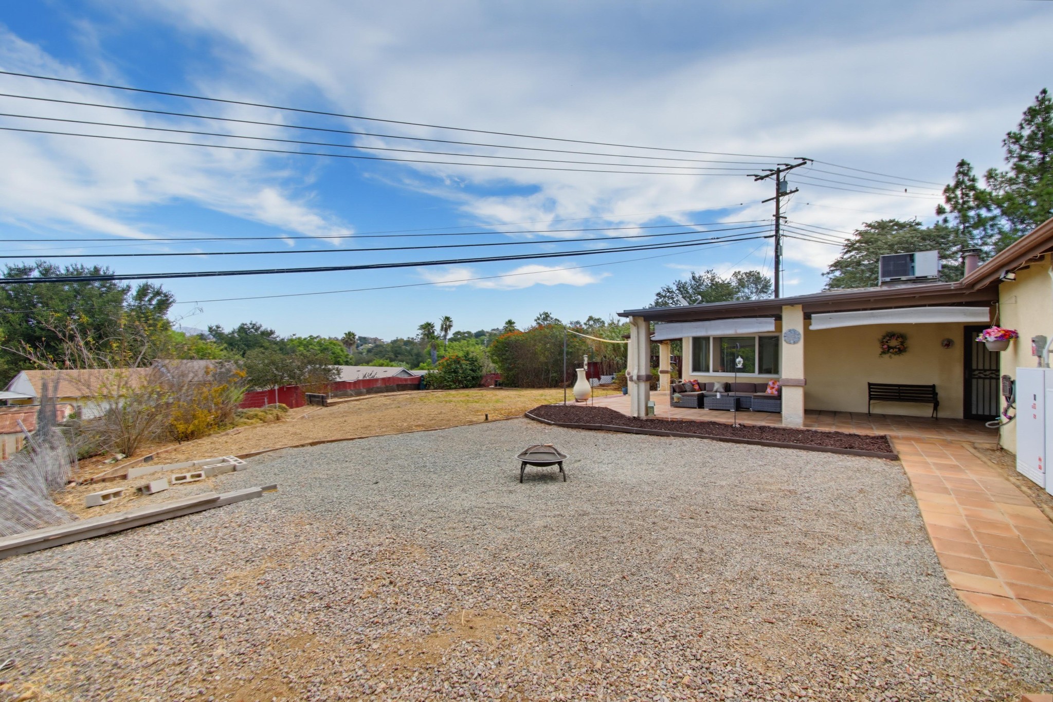 Virtual tour photo 5 of 51 for 321 North Ln