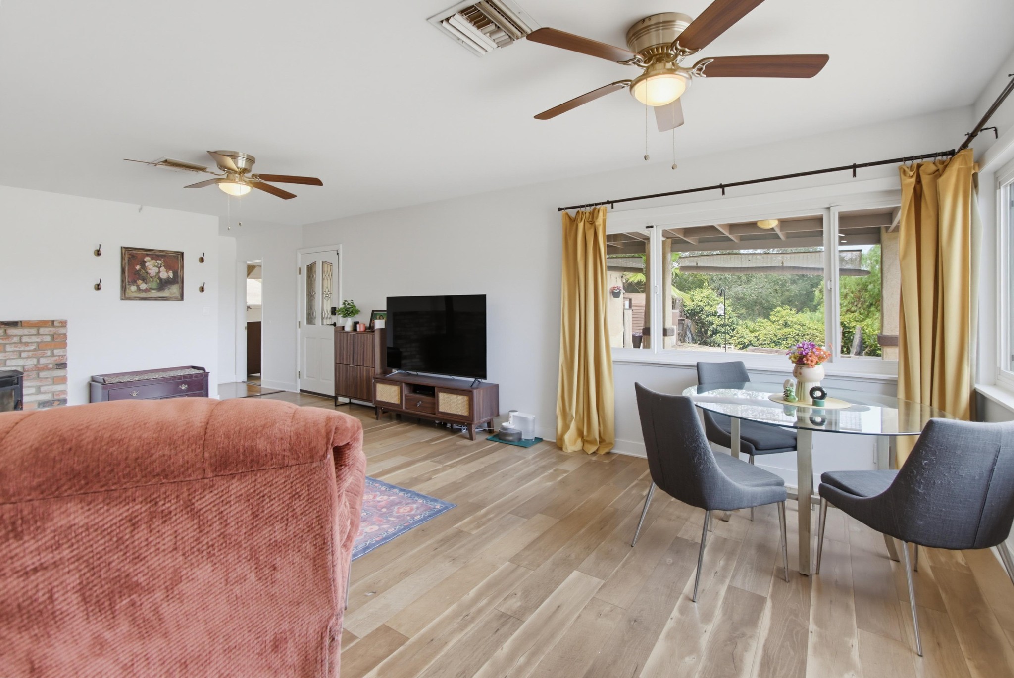 Virtual tour photo 15 of 51 for 321 North Ln