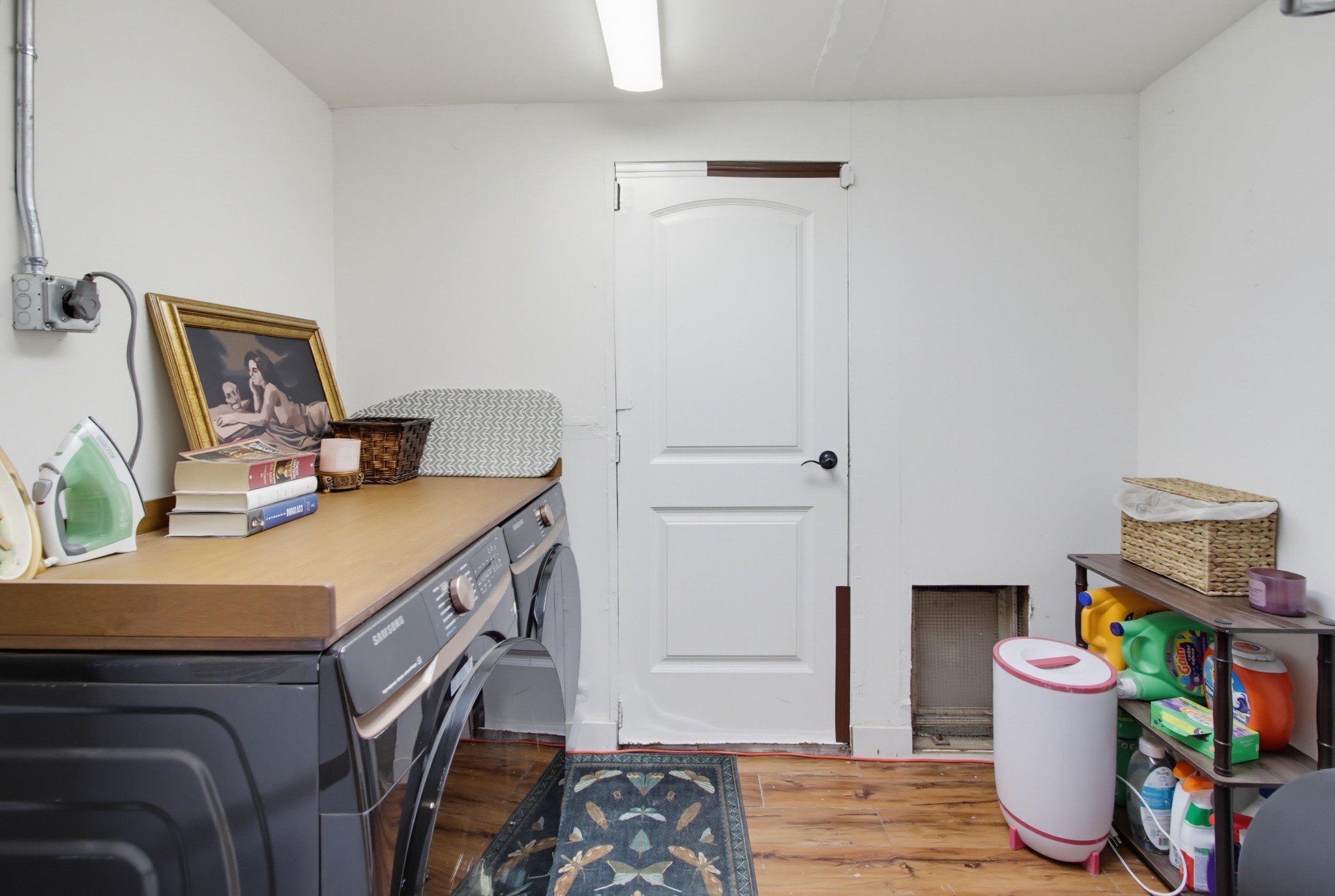 Virtual tour photo 27 of 51 for 321 North Ln