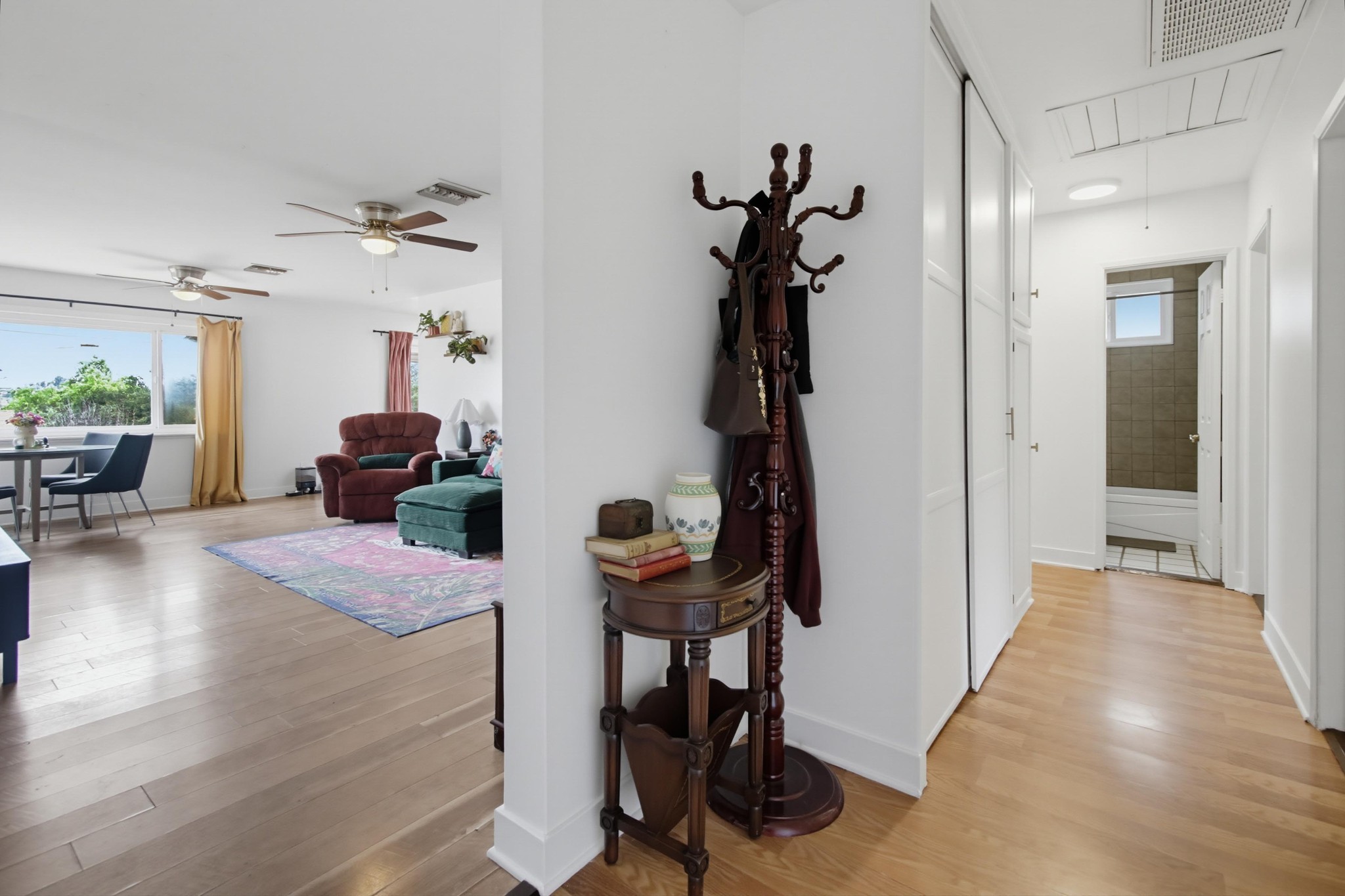 Virtual tour photo 28 of 51 for 321 North Ln