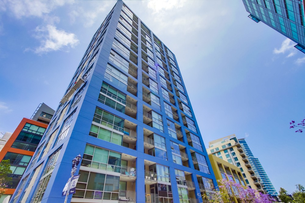 Virtual tour photo 3 of 45 for 321 Tenth Ave #303