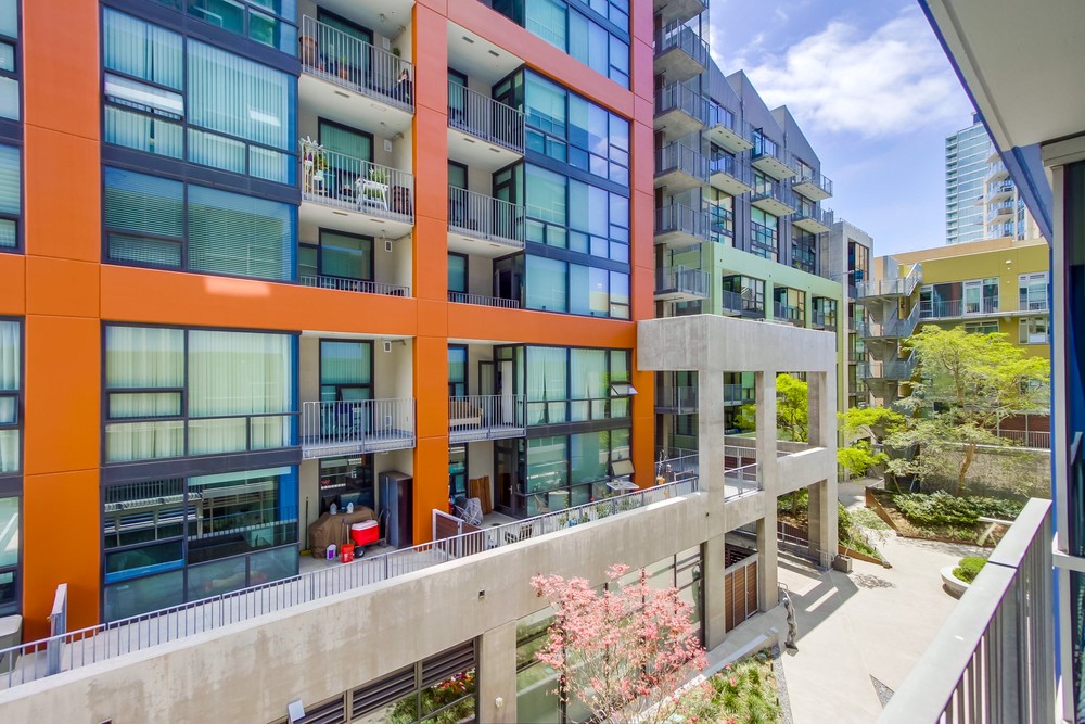 Virtual tour photo 31 of 45 for 321 Tenth Ave #303