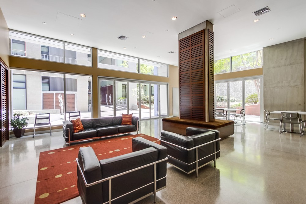 Virtual tour photo 44 of 45 for 321 Tenth Ave #303