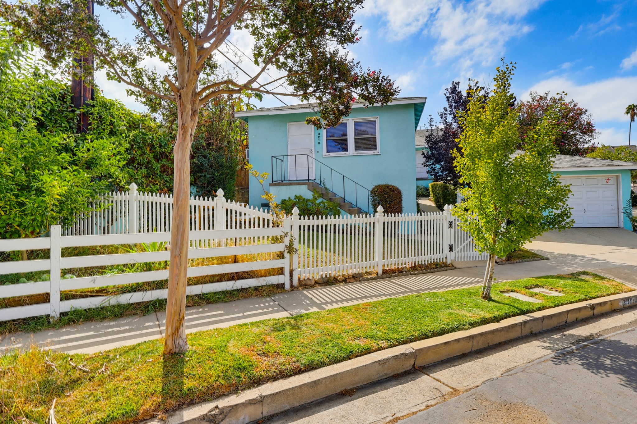 Virtual tour photo 1 of 50 for 3210 Edward Ave