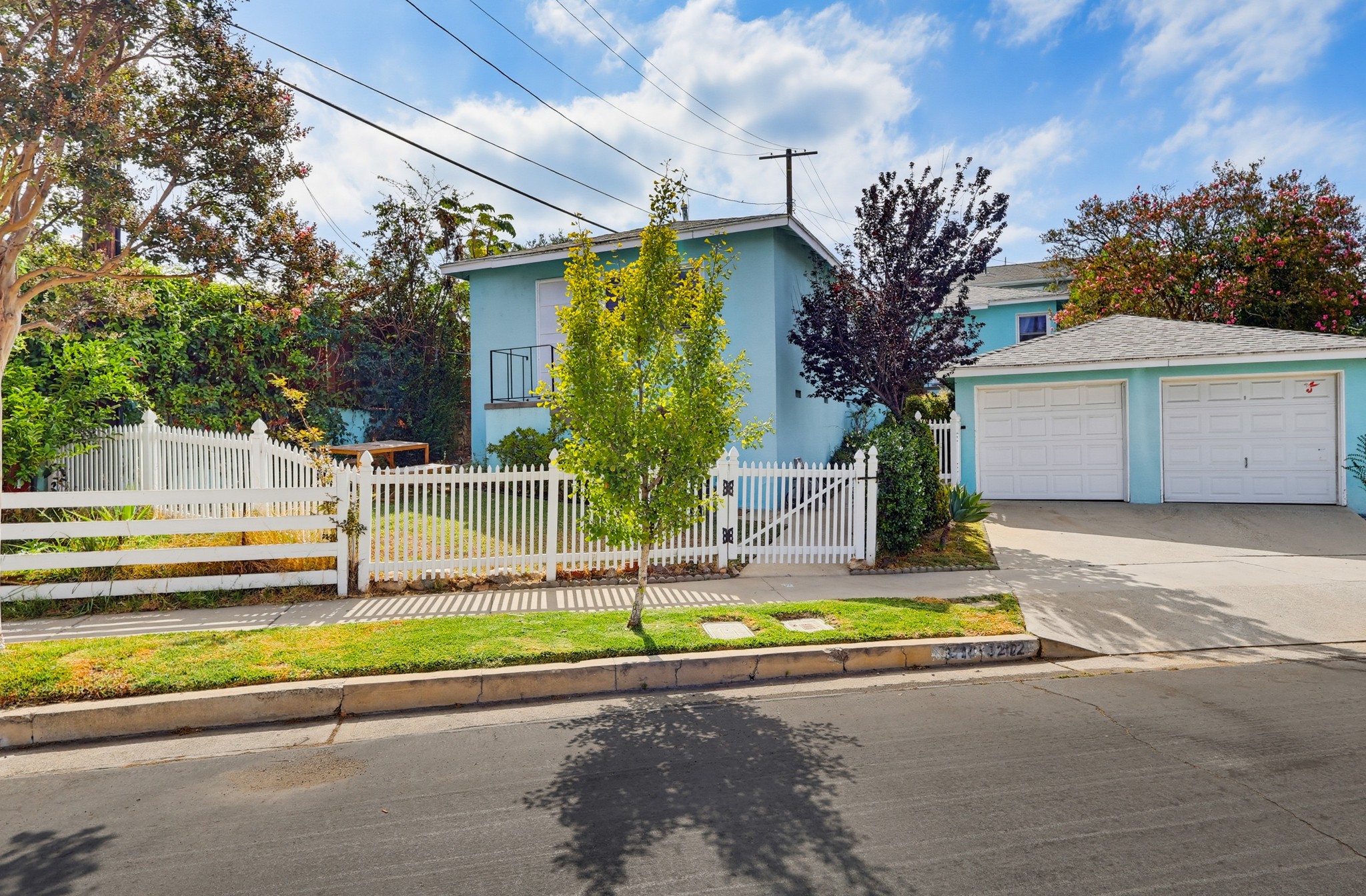 Virtual tour photo 3 of 50 for 3210 Edward Ave