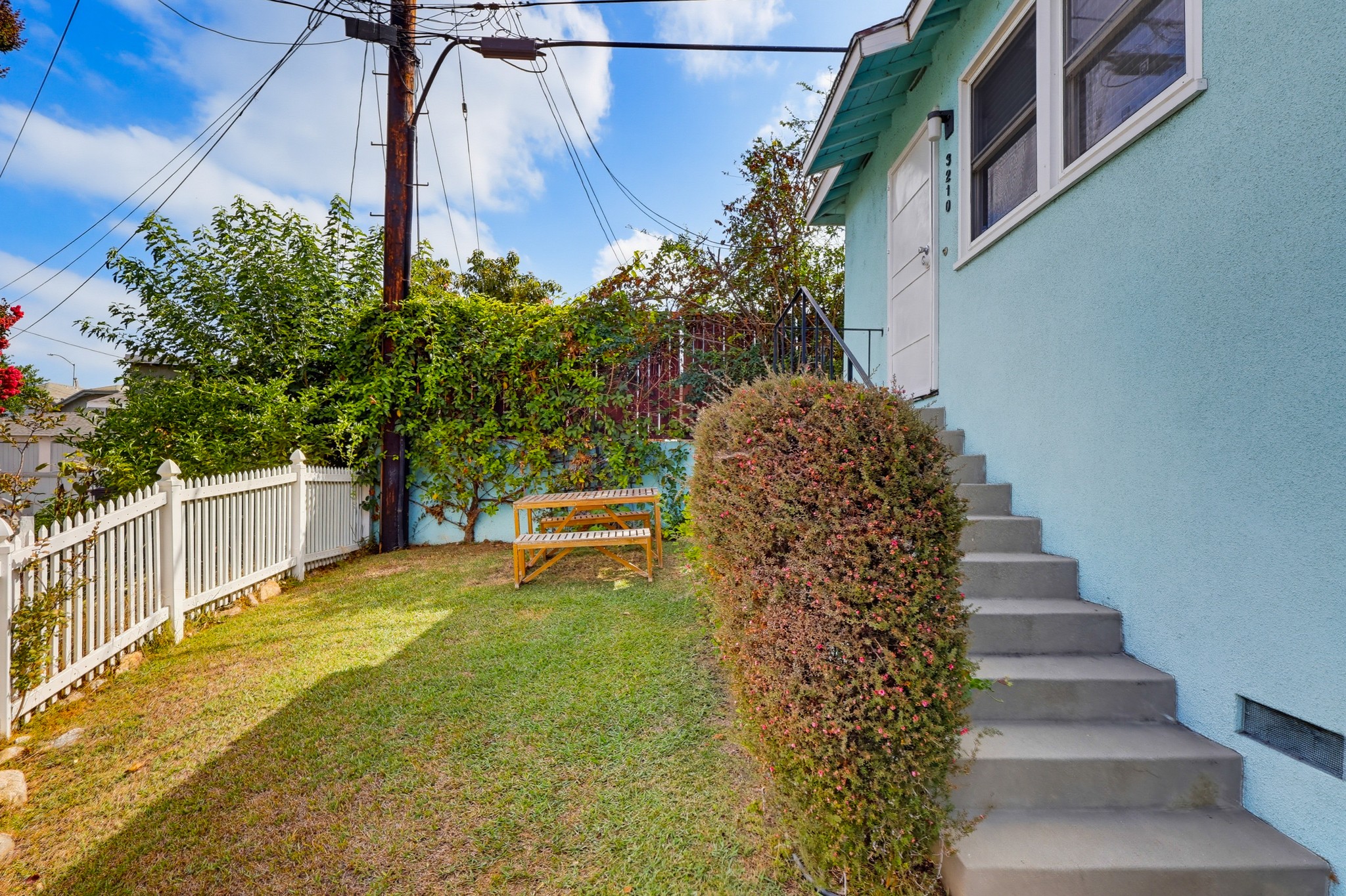 Virtual tour photo 6 of 50 for 3210 Edward Ave
