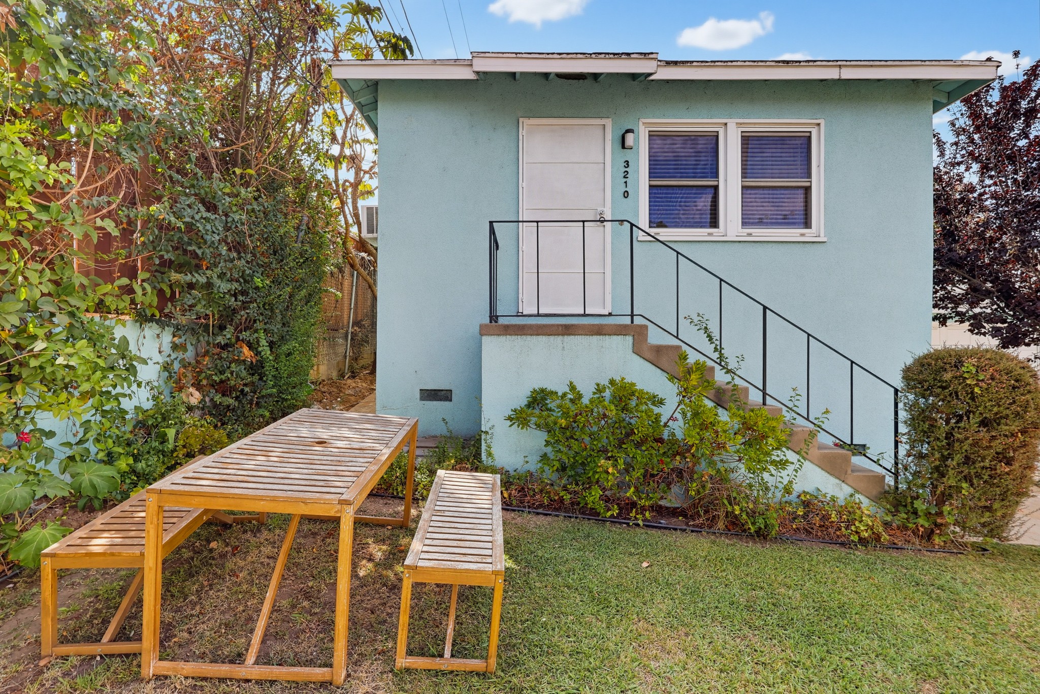 Virtual tour photo 8 of 50 for 3210 Edward Ave