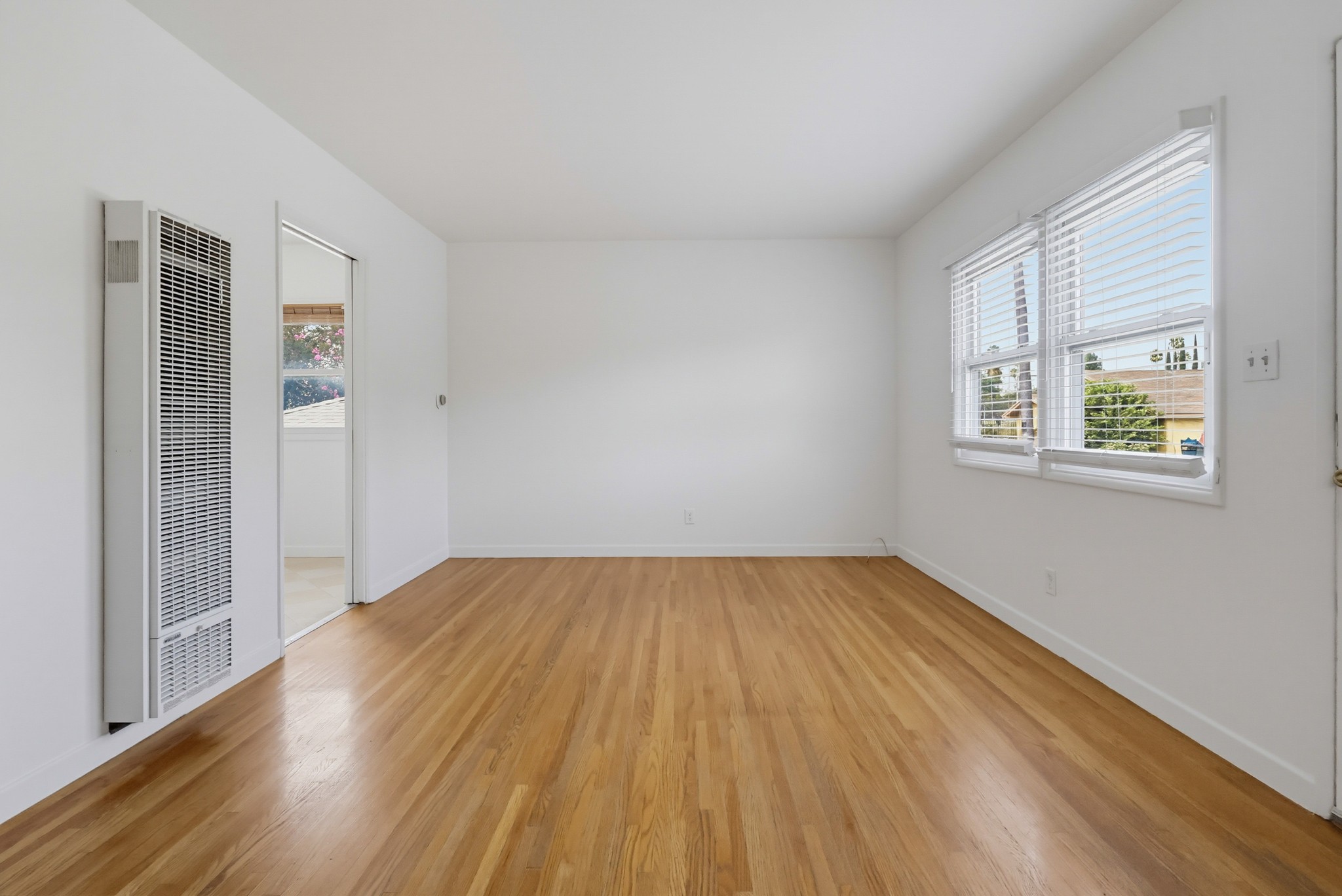 Virtual tour photo 11 of 50 for 3210 Edward Ave