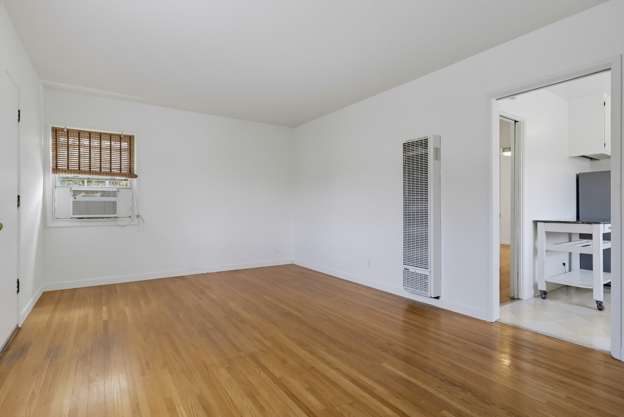Virtual tour photo 15 of 50 for 3210 Edward Ave