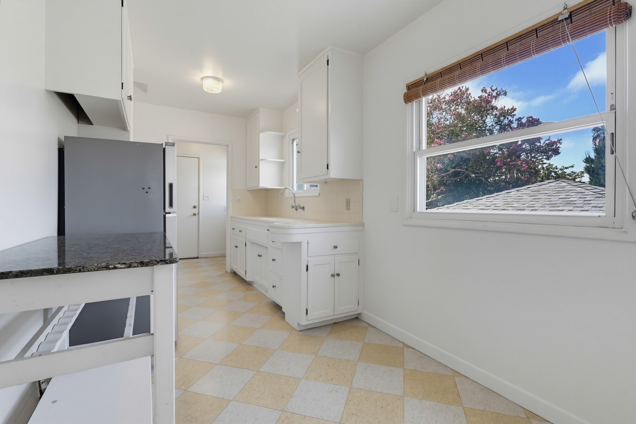 Virtual tour photo 16 of 50 for 3210 Edward Ave