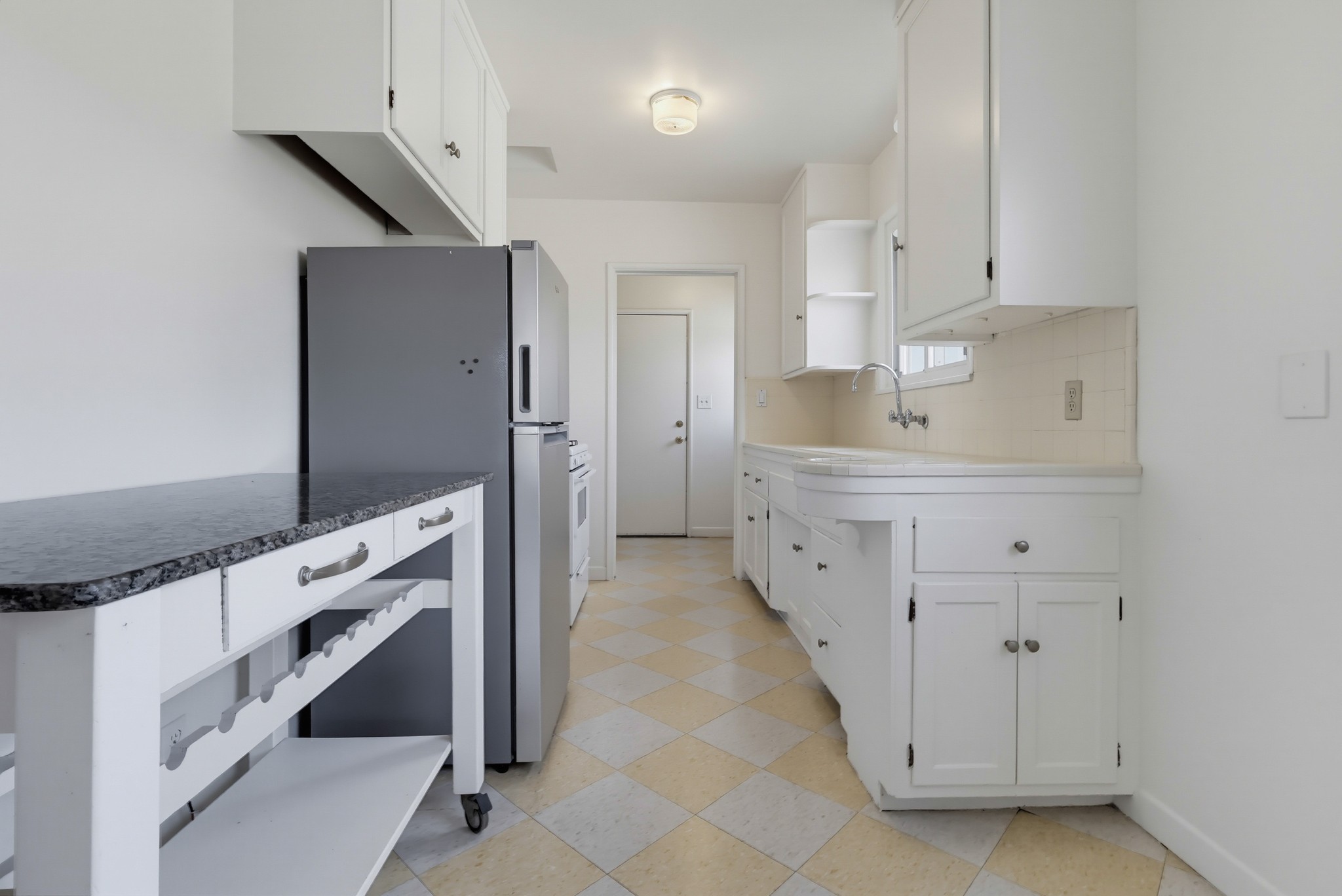 Virtual tour photo 17 of 50 for 3210 Edward Ave