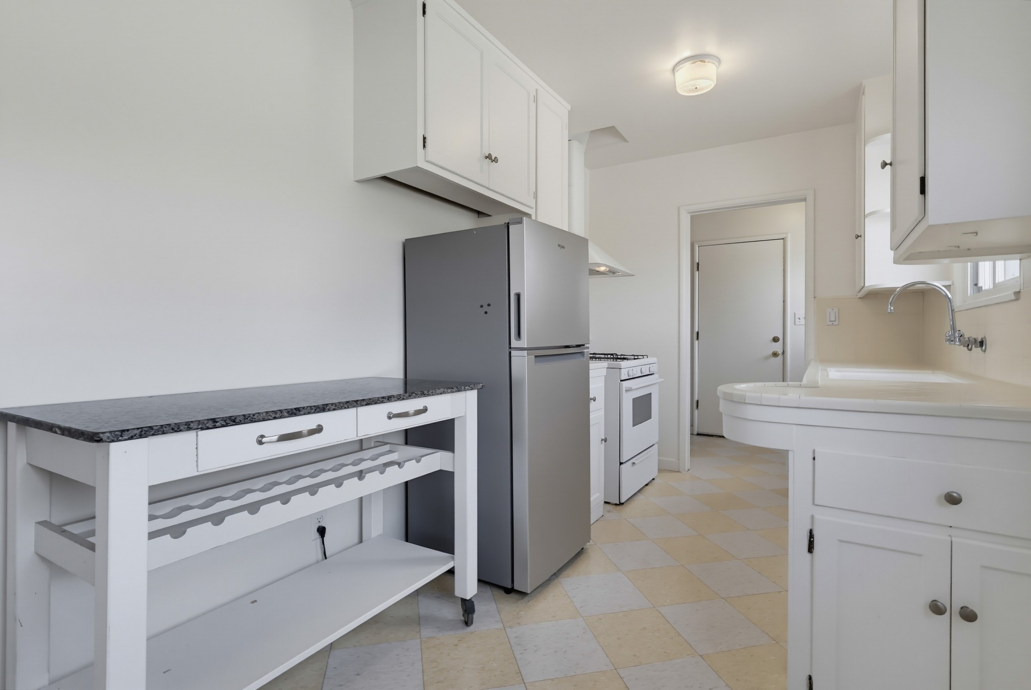 Virtual tour photo 18 of 50 for 3210 Edward Ave