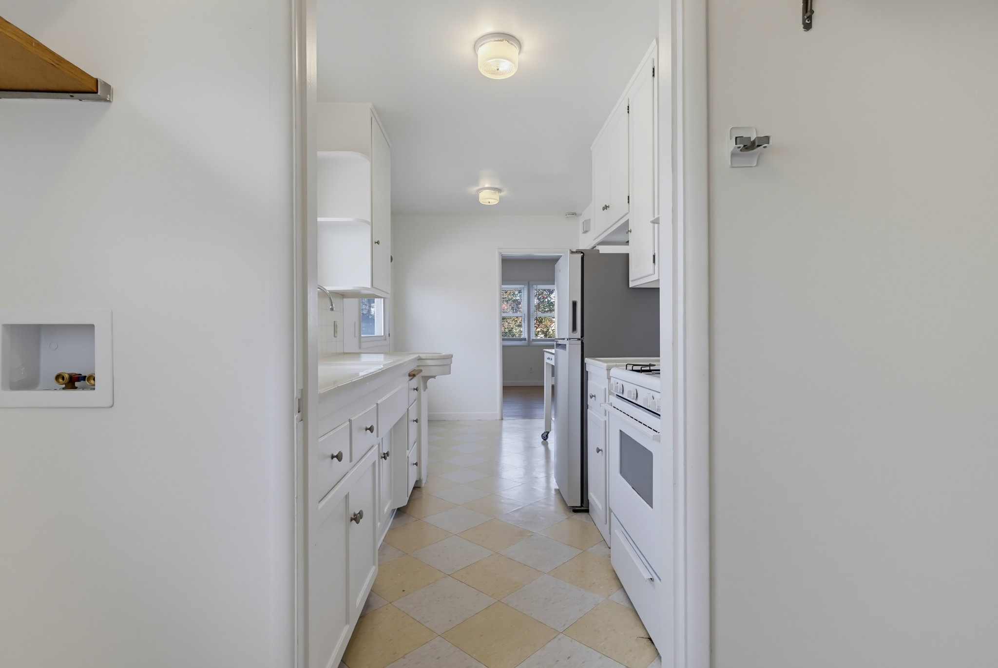 Virtual tour photo 29 of 50 for 3210 Edward Ave