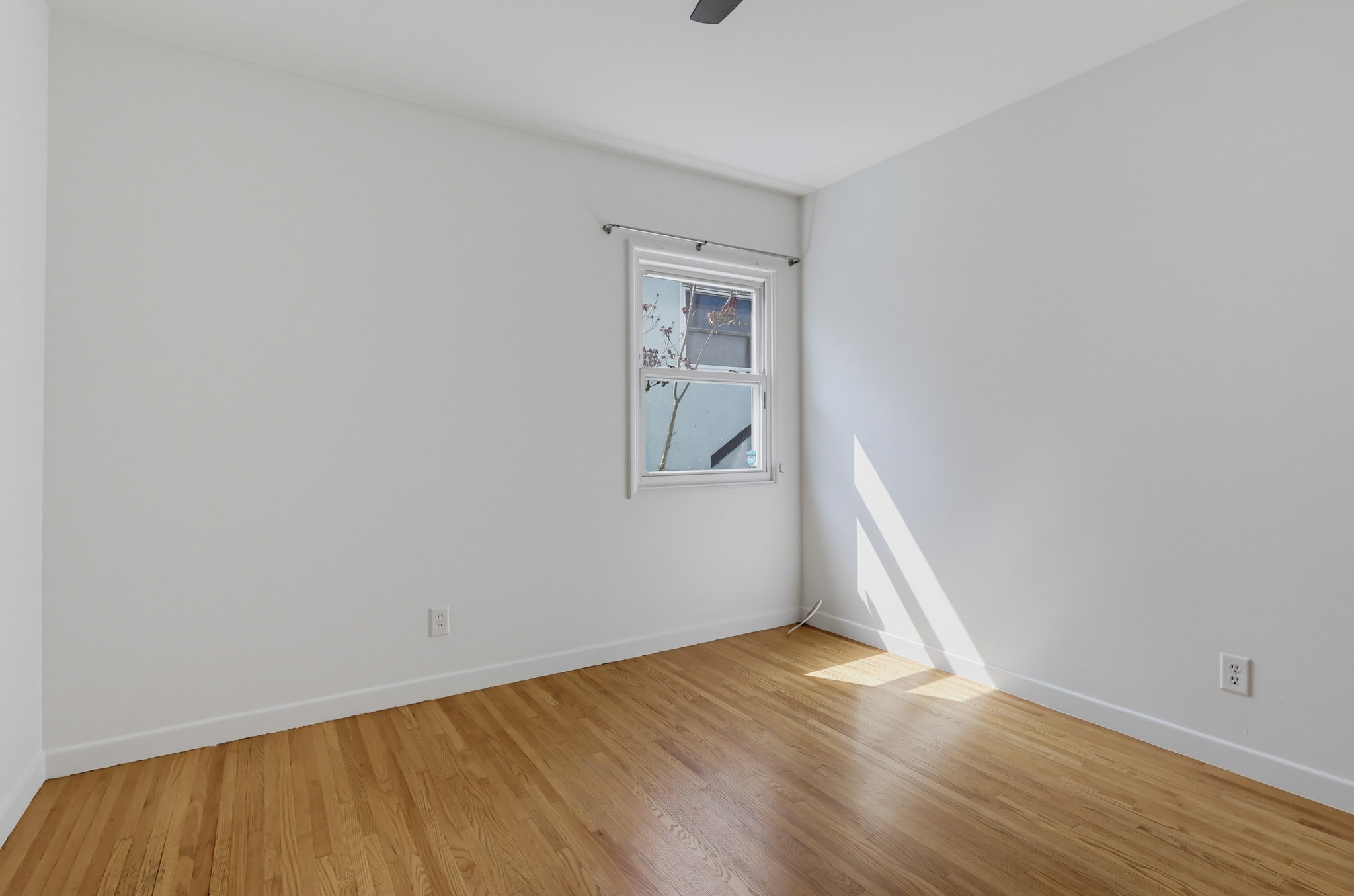 Virtual tour photo 34 of 50 for 3210 Edward Ave