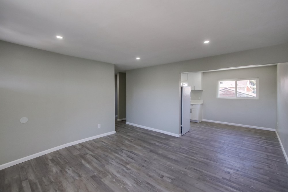Virtual tour photo 9 of 28 for 3211 Euclid Ave