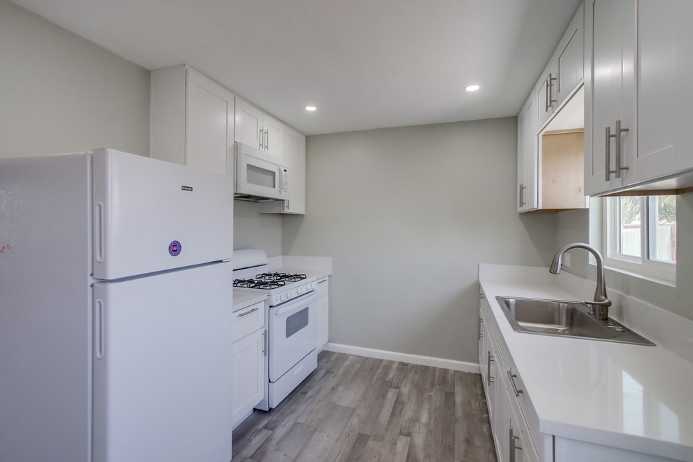 Virtual tour photo 14 of 28 for 3211 Euclid Ave