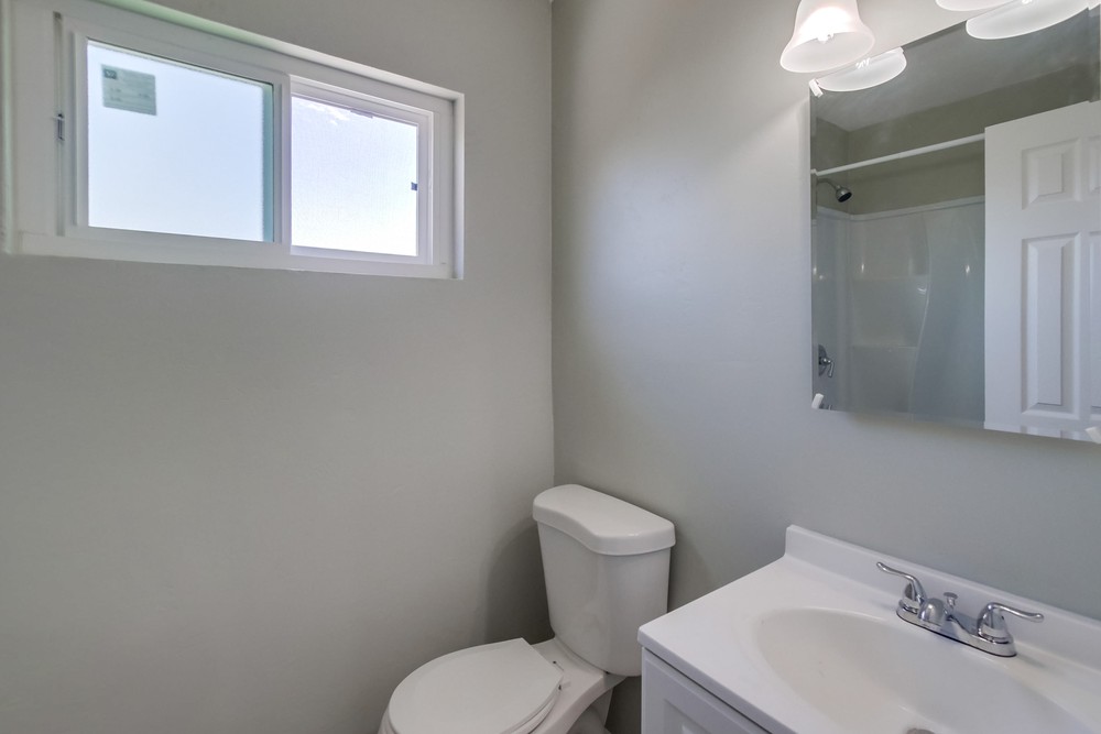 Virtual tour photo 17 of 28 for 3211 Euclid Ave