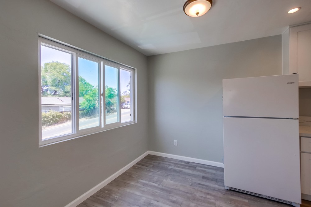Virtual tour photo 10 of 27 for 3211 Euclid Ave