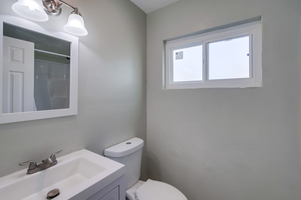 Virtual tour photo 15 of 27 for 3211 Euclid Ave