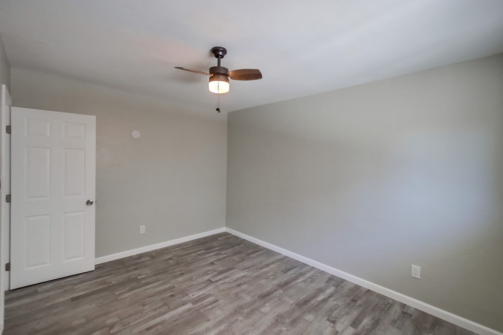 Virtual tour photo 22 of 27 for 3211 Euclid Ave
