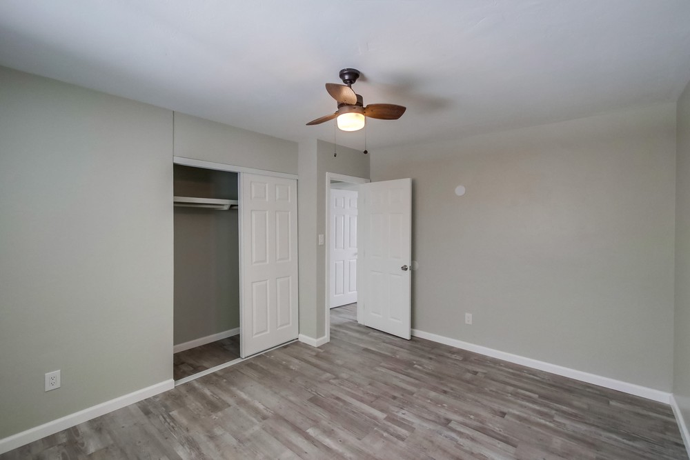 Virtual tour photo 23 of 27 for 3211 Euclid Ave