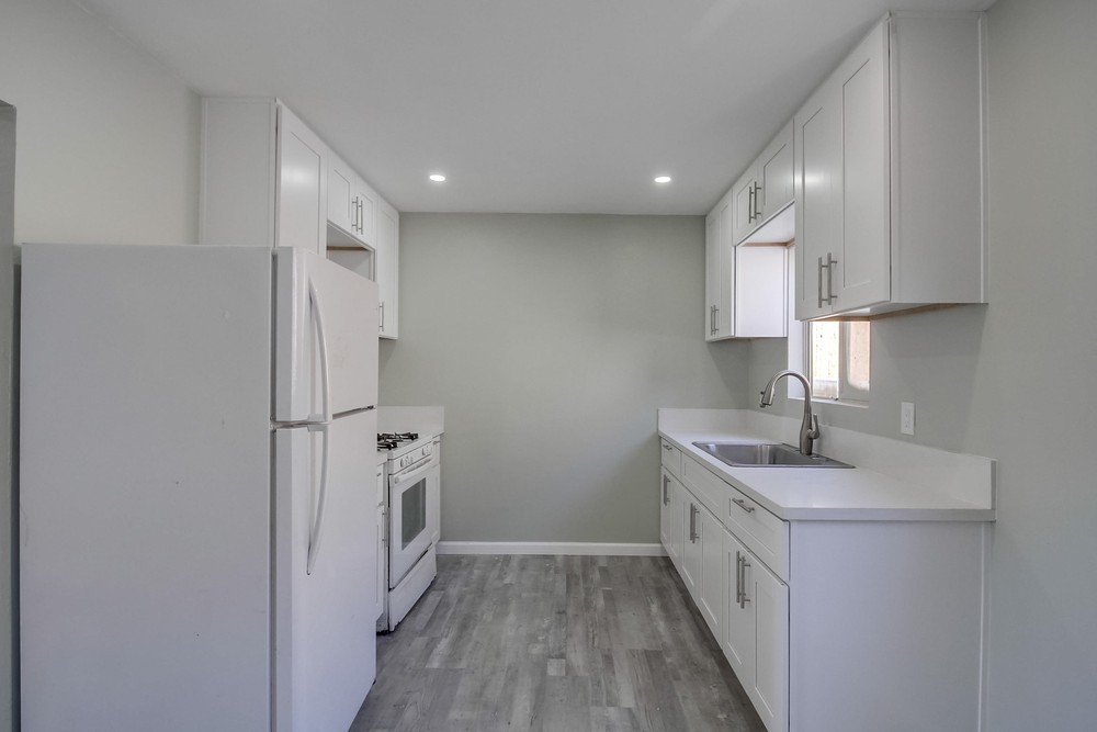 Virtual tour photo 13 of 25 for 3211 Euclid Ave