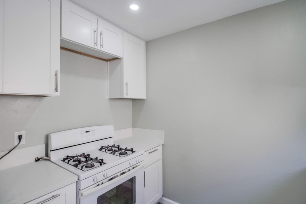Virtual tour photo 15 of 25 for 3211 Euclid Ave
