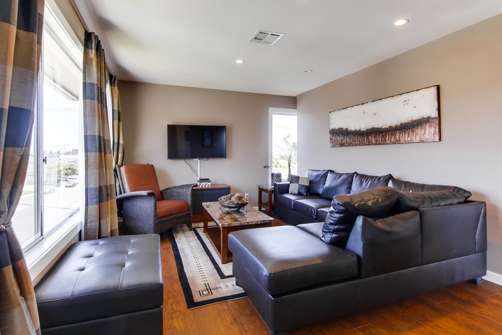 Virtual tour photo 18 of 43 for 3211 Keats St