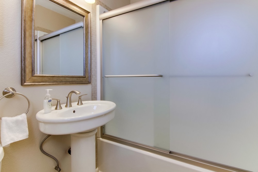 Virtual tour photo 25 of 43 for 3211 Keats St