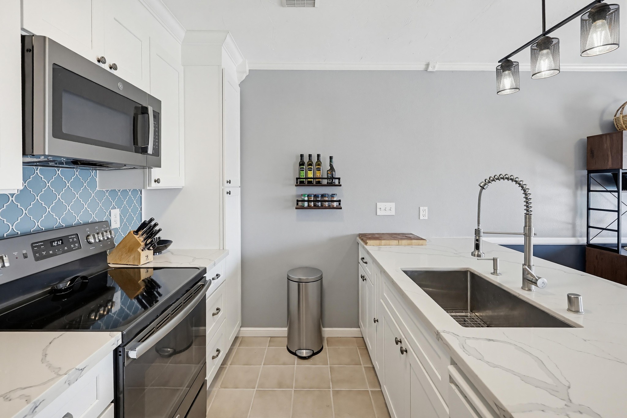 Virtual tour photo 22 of 57 for 3211 Midway Dr UNIT 304