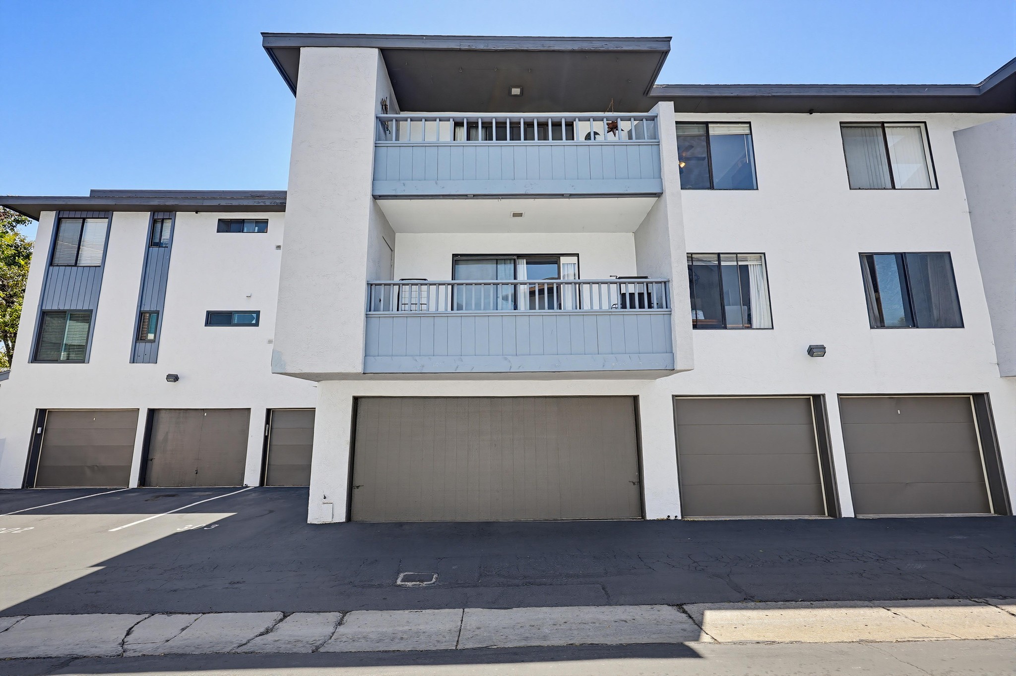 Virtual tour photo 48 of 57 for 3211 Midway Dr UNIT 304
