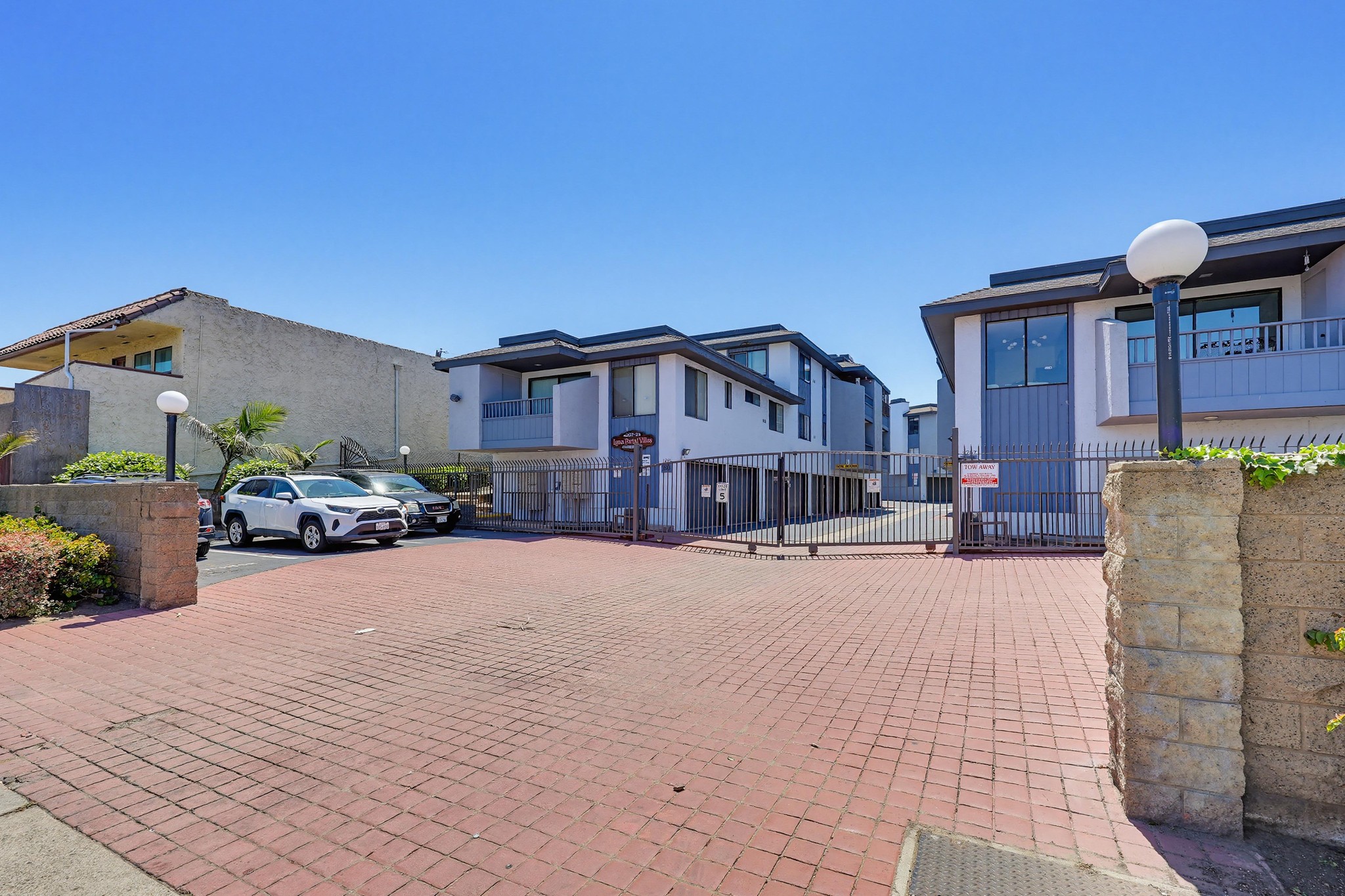 Virtual tour photo 56 of 57 for 3211 Midway Dr UNIT 304