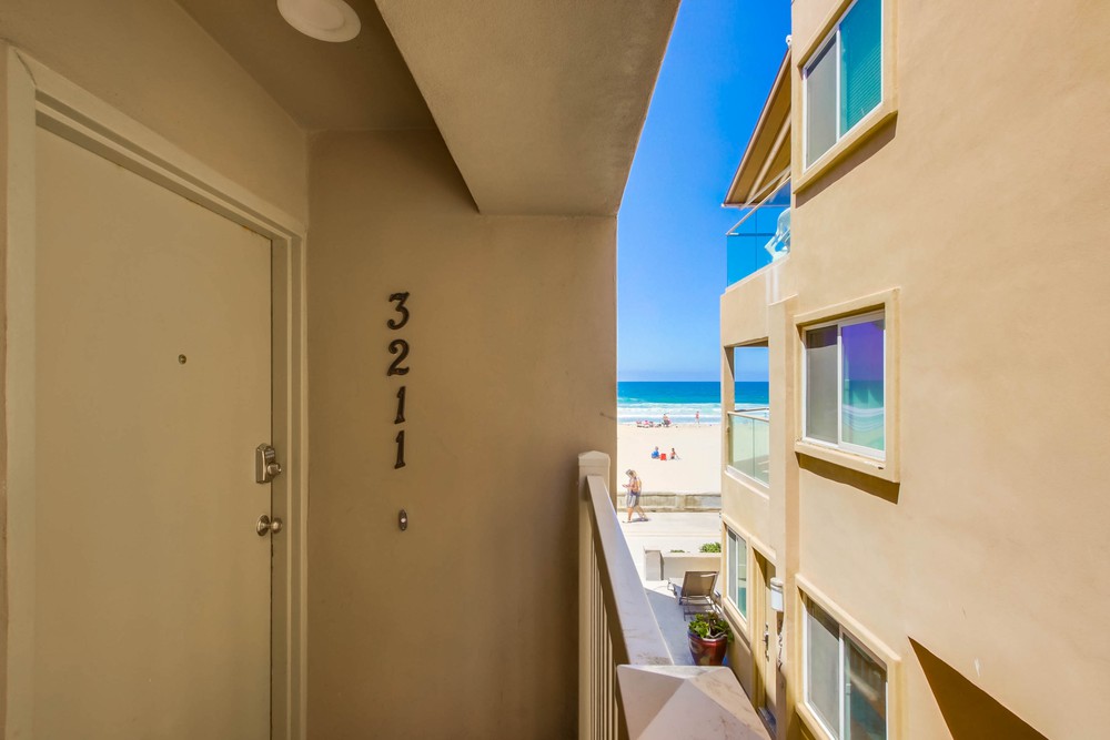 Virtual tour photo 3 of 45 for 3211 Ocean Front Walk