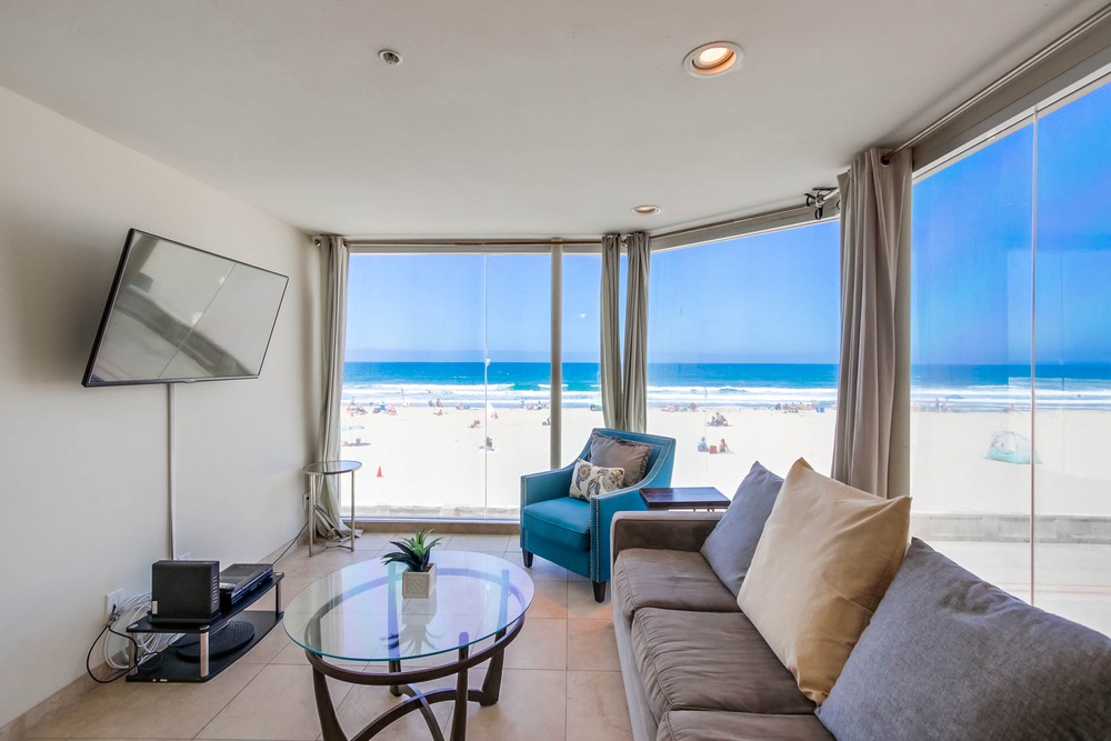 Virtual tour photo 8 of 45 for 3211 Ocean Front Walk