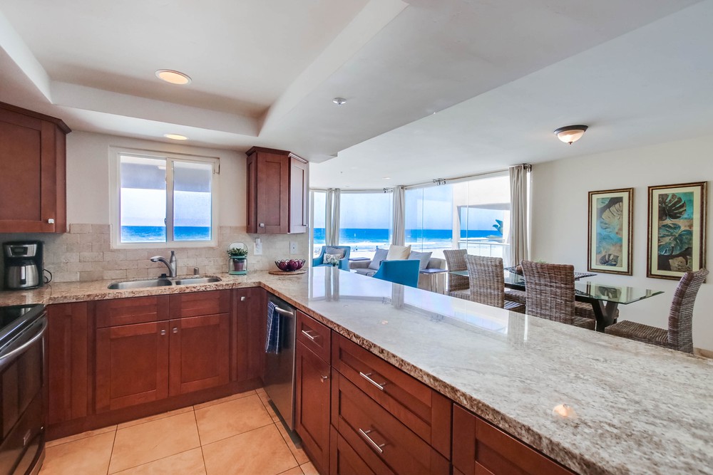Virtual tour photo 15 of 45 for 3211 Ocean Front Walk