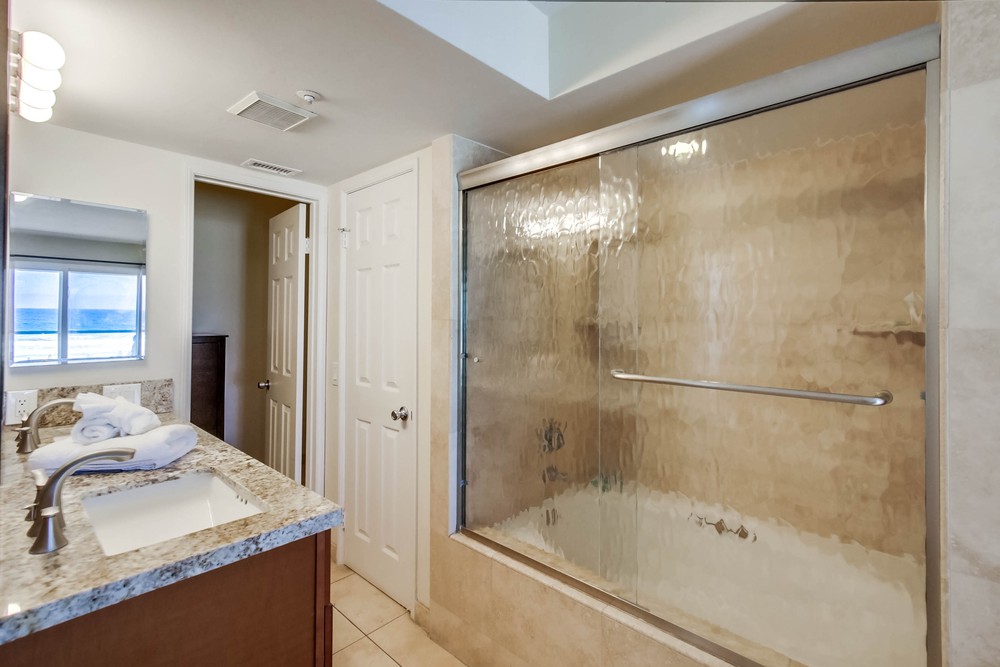 Virtual tour photo 20 of 45 for 3211 Ocean Front Walk