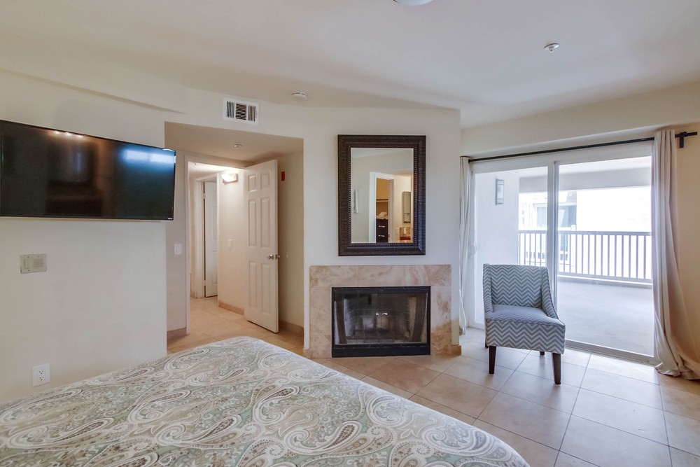Virtual tour photo 27 of 45 for 3211 Ocean Front Walk