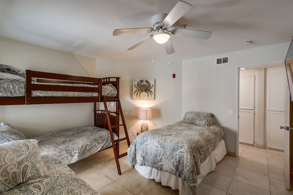 Virtual tour photo 34 of 45 for 3211 Ocean Front Walk