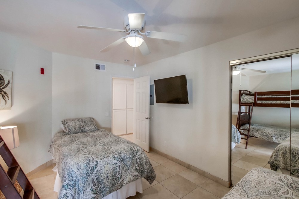 Virtual tour photo 35 of 45 for 3211 Ocean Front Walk