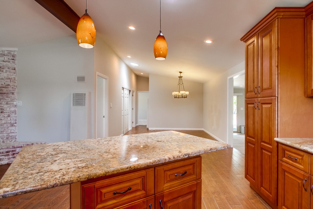 Virtual tour photo 10 of 31 for 3213 Mobley St