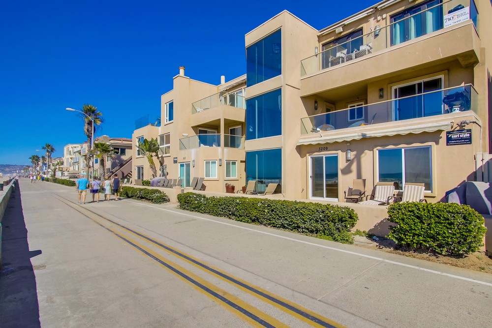 Virtual tour photo 4 of 75 for 3213 Ocean Front Walk