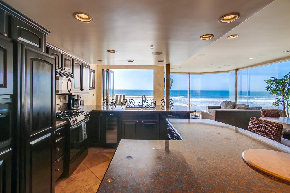 Virtual tour photo 23 of 75 for 3213 Ocean Front Walk
