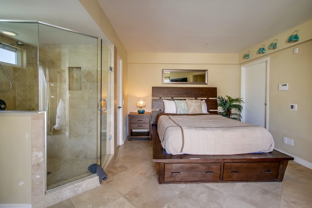 Virtual tour photo 34 of 75 for 3213 Ocean Front Walk